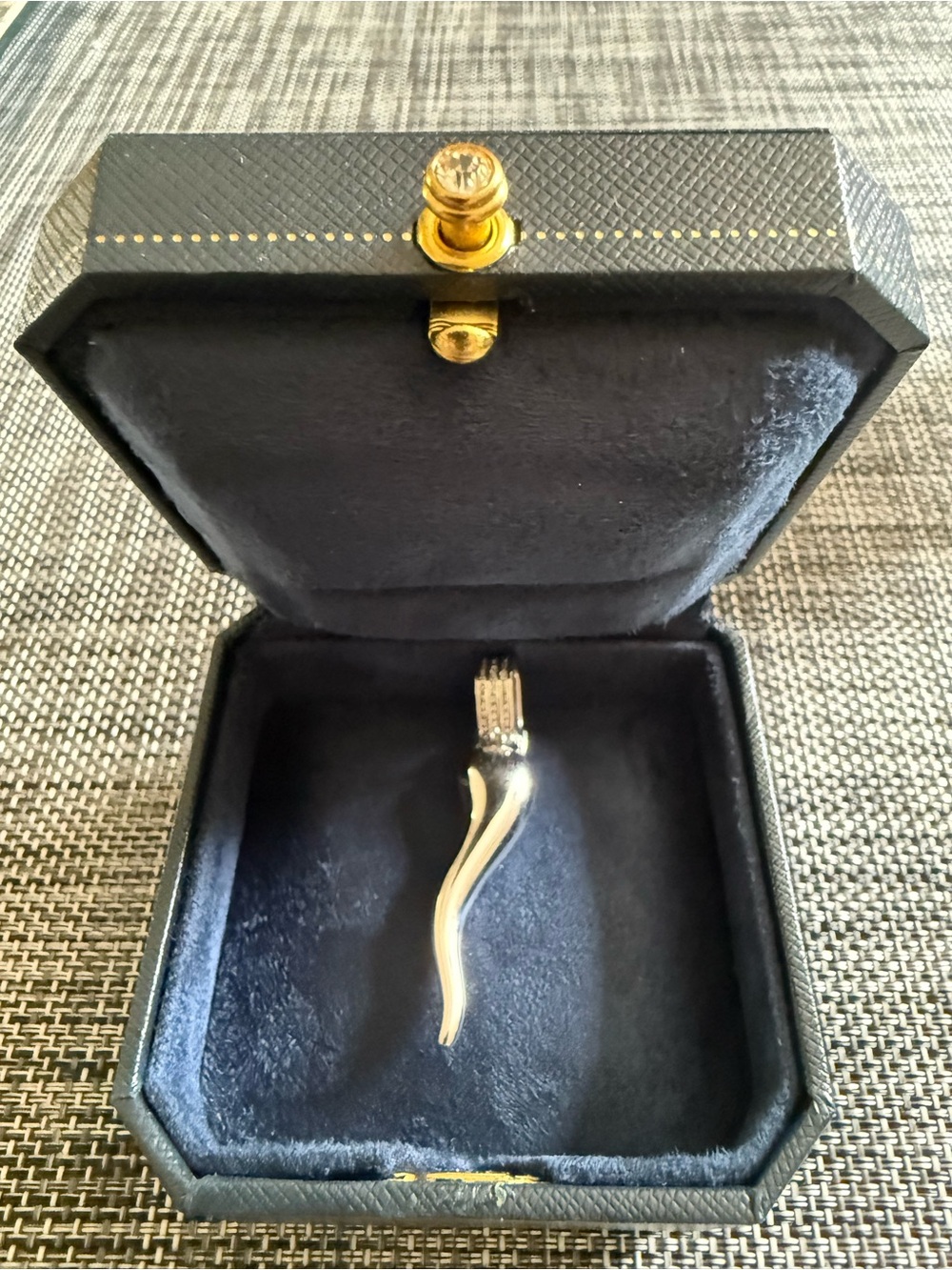 Macy's Men's Silver Curved Pendant Horn